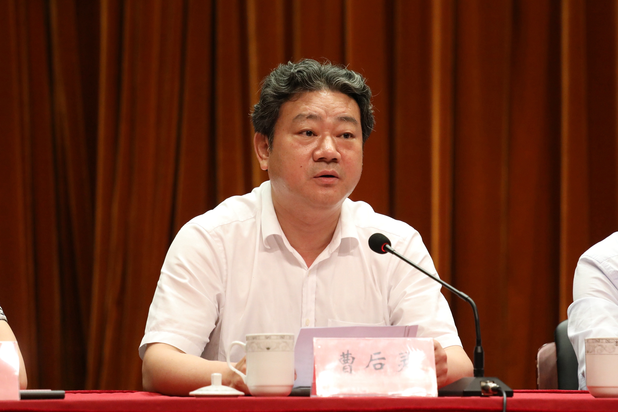 8B5A7089_副本.jpg