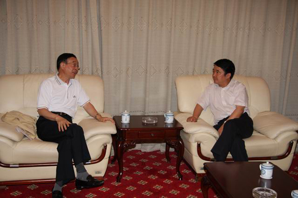 不忘母校情1.jpg