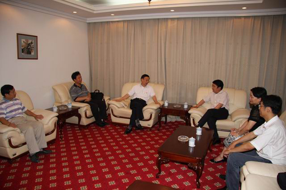 不忘母校情2.jpg