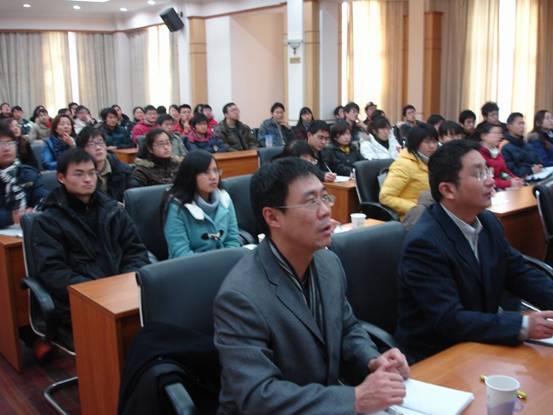 1医学部熊校长讲座2.jpg