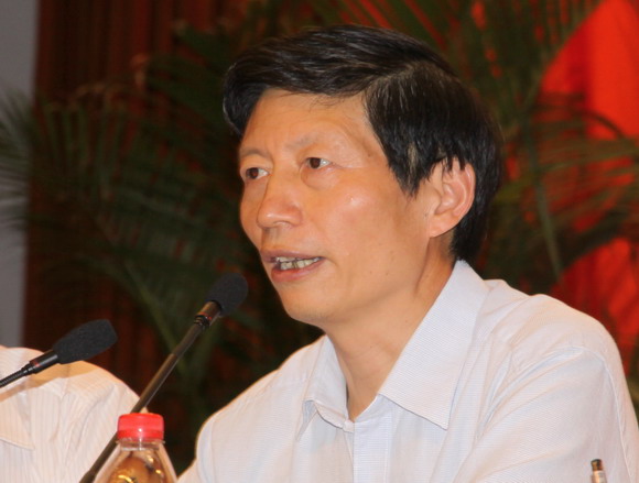10.09.01 校党委召开十届七次全体（扩大）会议1.jpg