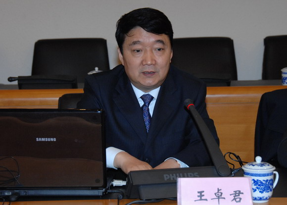 10.11.04 香港总会张永珍会长一行莅临我校访问6.jpg