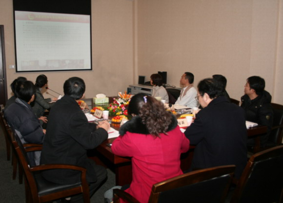 11.01.12 省高校共青团考核工作组到应用技术学院现场考察.jpg