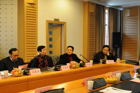 11.01.17 苏州市博物馆协会2010年度理事会在我校召开3.jpg