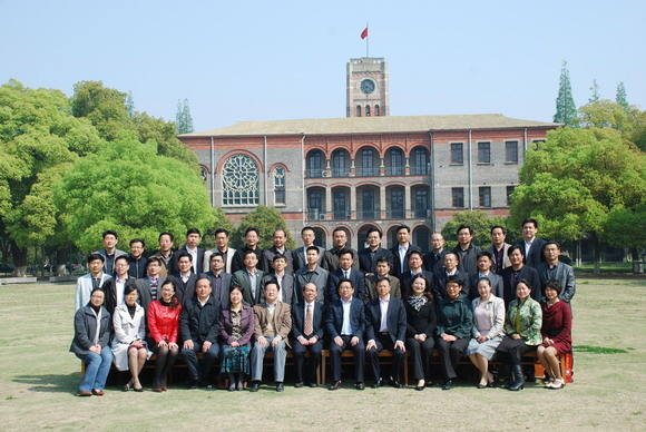 11.04.22 2011年江苏省学科领军人才（小学数学）高级研修班开班典礼2.jpg
