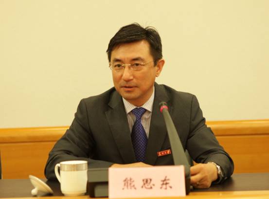 熊校长讲话_副本.jpg