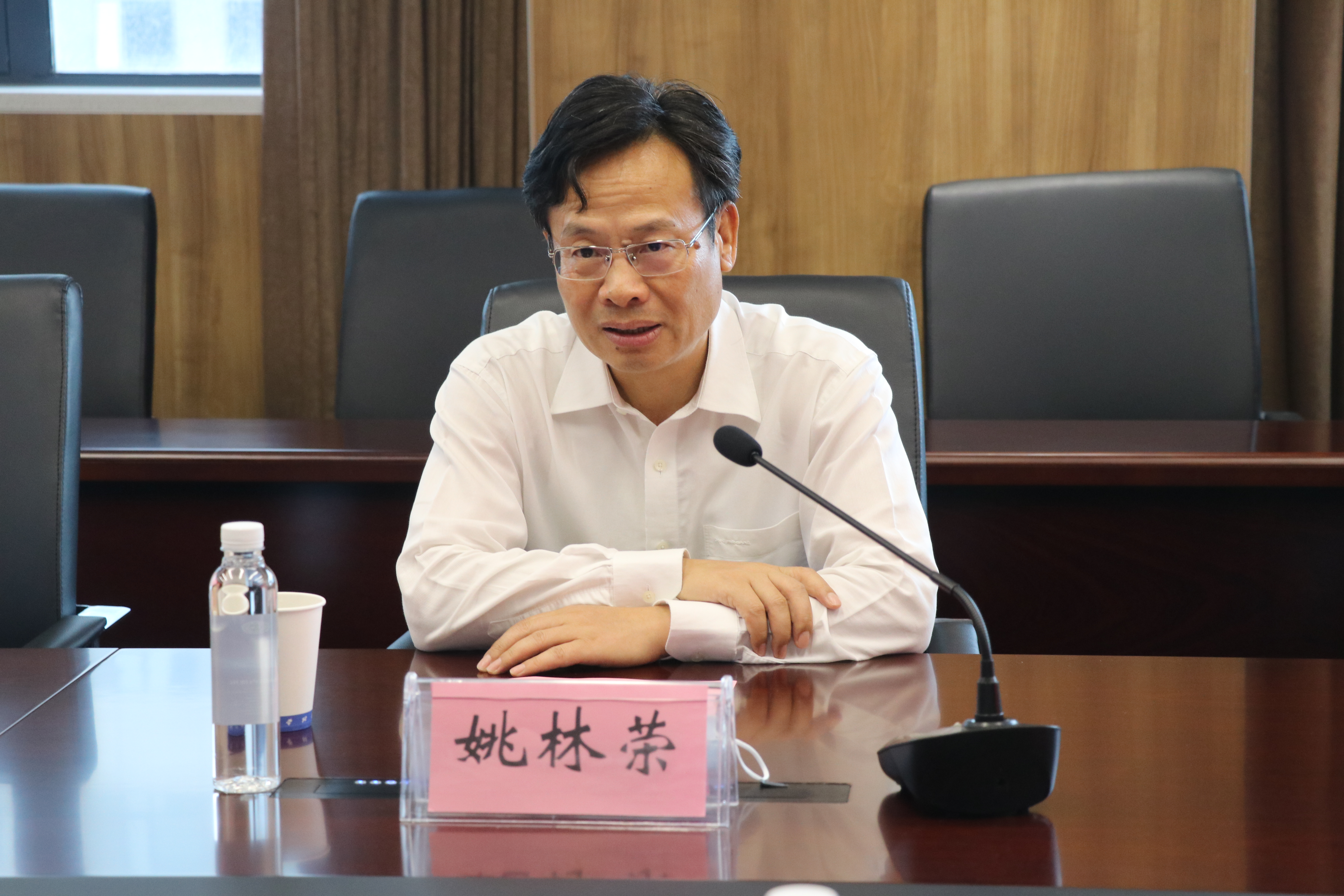 苏州市委常委统战部部长姚林荣一行莅临我校附属第一医院调研